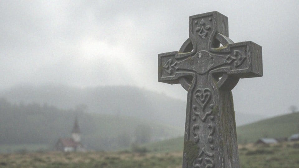 Jakie są powiązania krzyża celtyckiego z katolicyzmem?