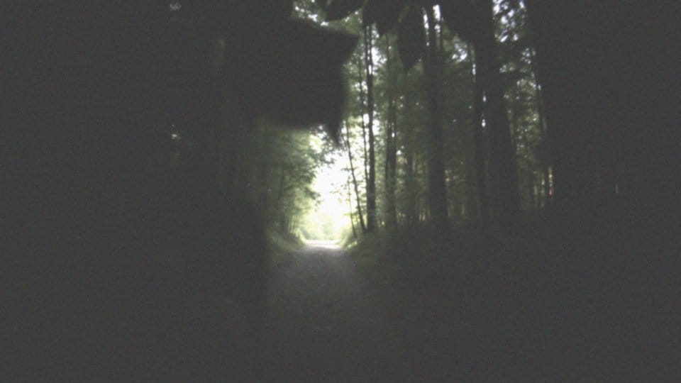 Czarna plamka w polu widzenia – przyczyny i poważne zagrożenia