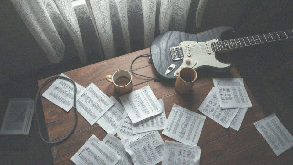 Nauka gry na gitarze elektrycznej PDF – materiały i porady